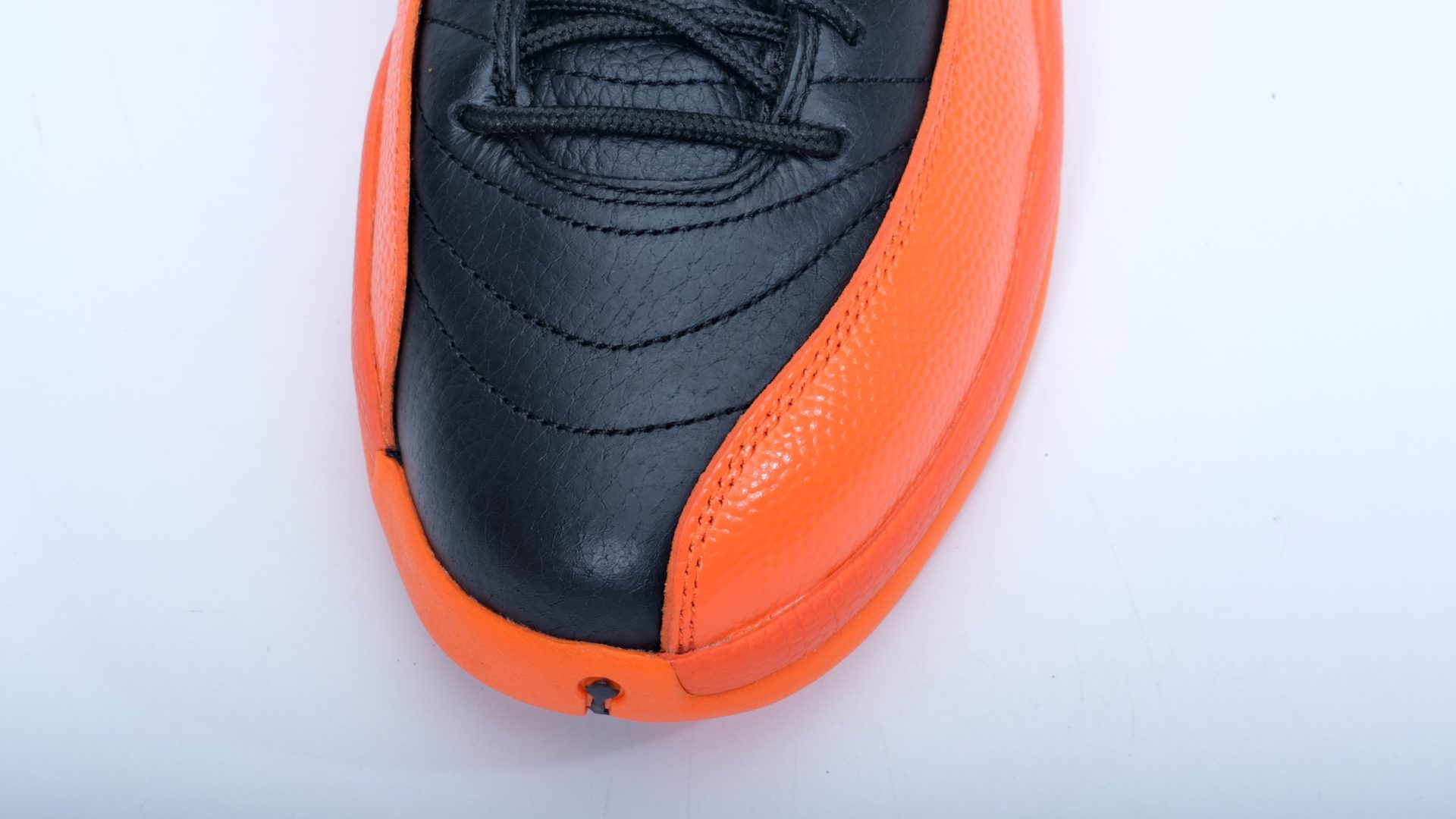 6896C36B-FF31-DC88-59A2-A7B24384B335.jpg Air Jordan 12 Retro Brilliant Orange Replica