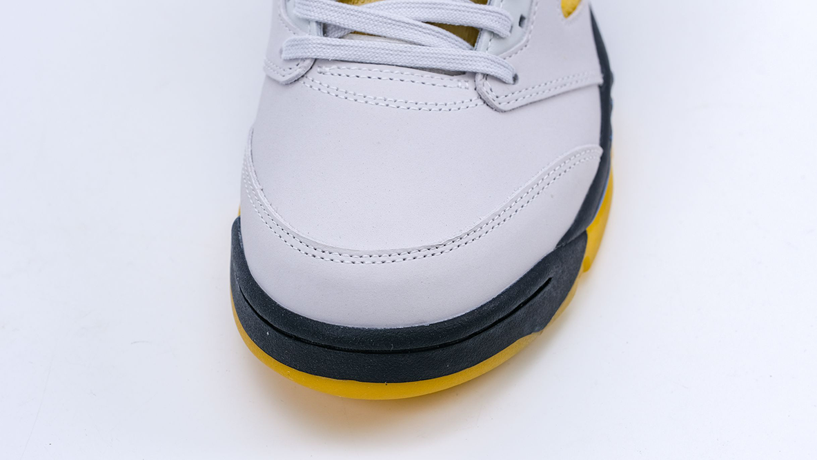 A-Ma-Maniere-x-Wmns-Air-Jordan-5-Retro-Dawn-Replica4.webp A Ma Maniere X Air Jordan 5 Retro Dawn