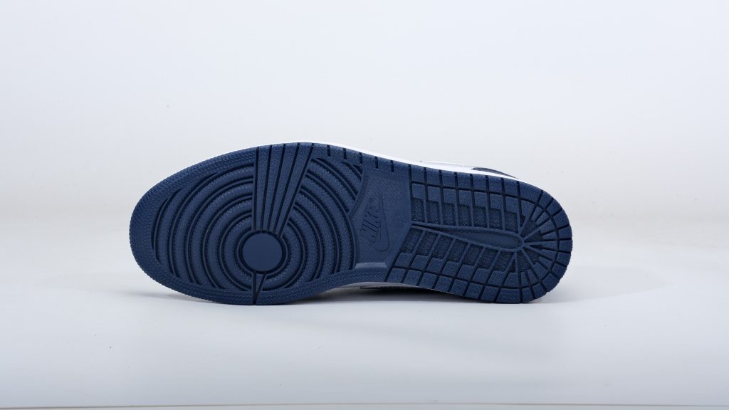 Eric Koston X Air Jordan Reps 1 Low Sb Midnight Navy – Image 4 Eric Koston x Air Jordan Reps 1 Low SB 'Midnight Navy'