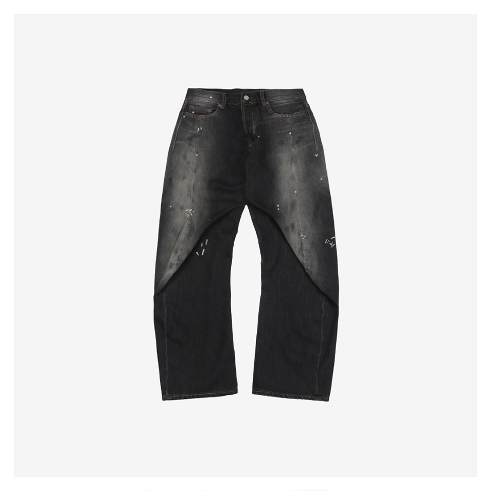 Acne-Studios-2006M-Paint-Splatter-Denim-Jeans3.jpeg.webp Acne Studios 2006M Paint Splatter Denim Jeans