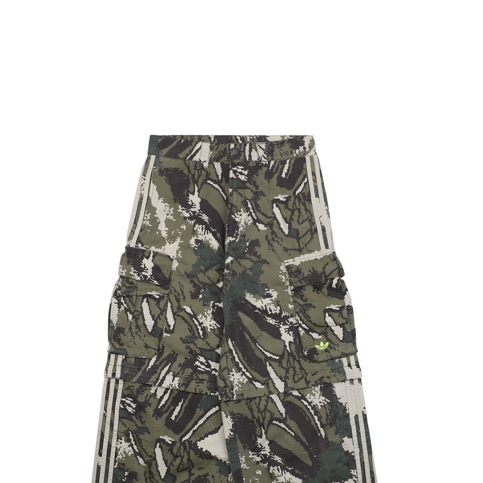 Adidas-Originals-Convertible-Camo-Cargo-Pants3.jpeg.webp Adidas Originals Convertible Camo Cargo Pants