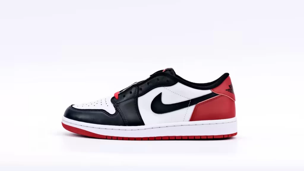 Air Jordan 1 Retro Low Og Black Toe – Image 3 Air Jordan 1 Retro Low OG 'Black Toe'Replica