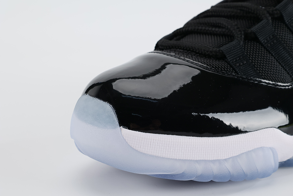 Air Jordan 11 Retro Space Jam 2016