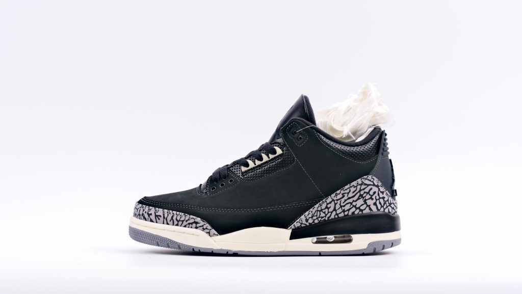 Air Jordan 3 Retro Off Noir – Image 2 Air Jordan 3 Retro Off Noir Replica