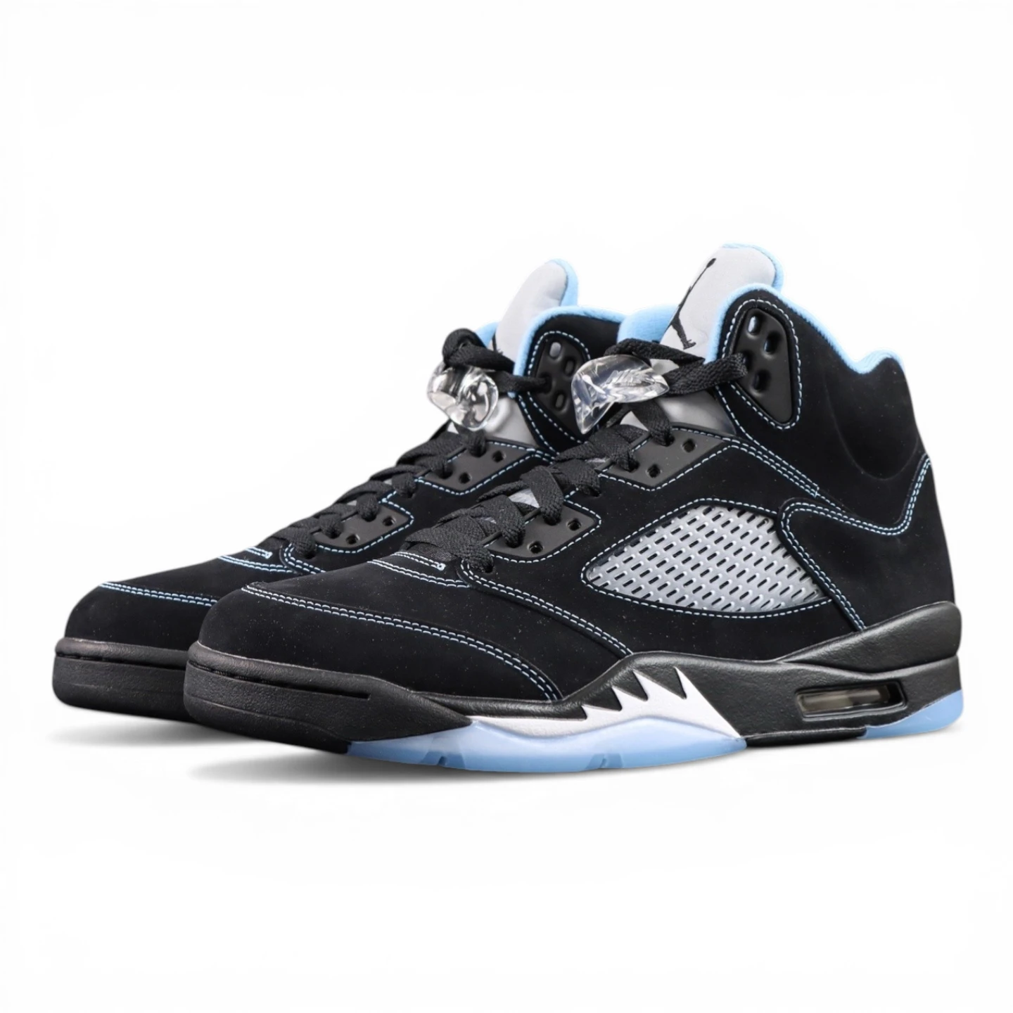Air-Jordan-5-Retro-Black-University-Blue-2026.webp Jordan 5 Retro Black University Blue 2026