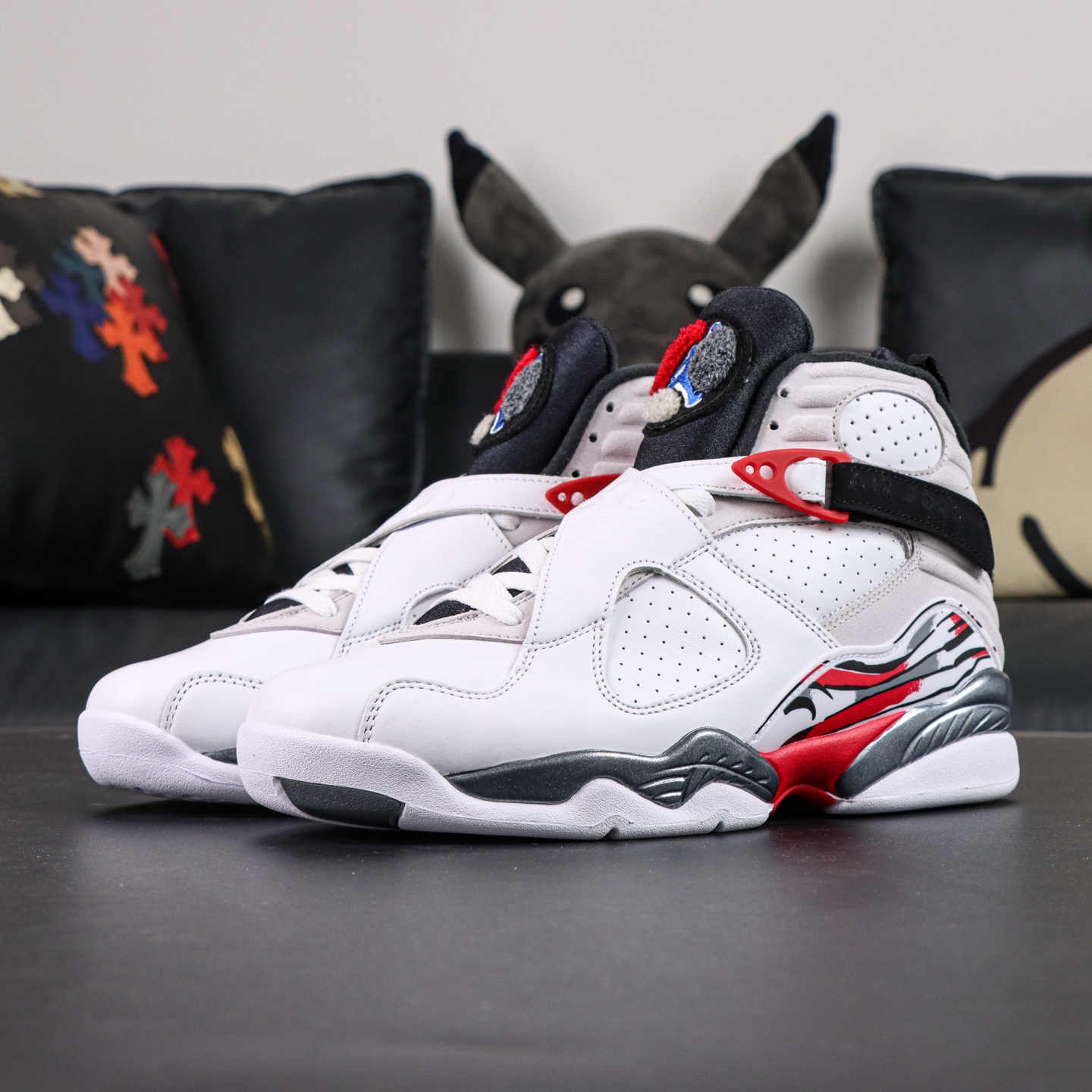 Air Jordan 8 Retro Bugs Bunny 2025