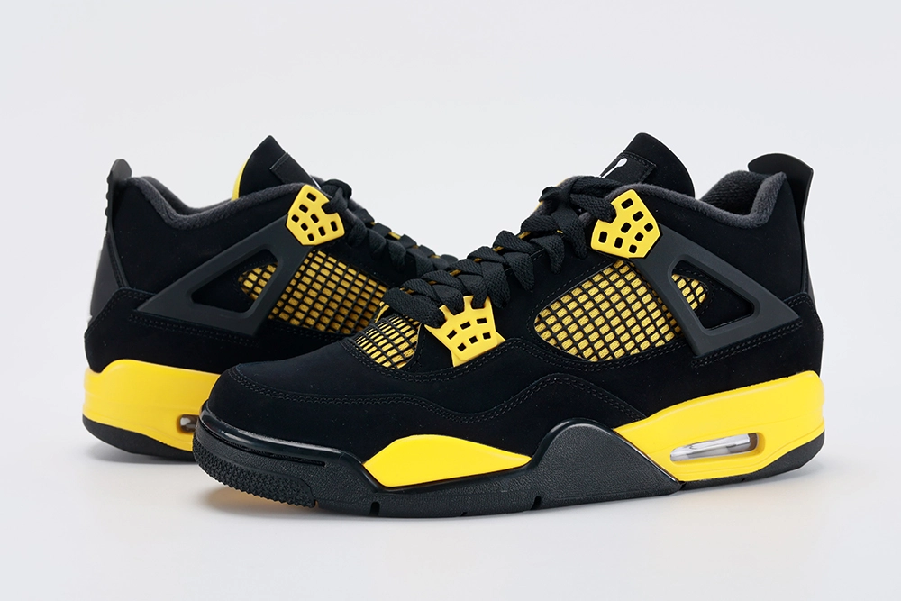 Air-jordan-4-retro-thunder-reps-10.webp Air Jordan 4 Retro Thunder 2023