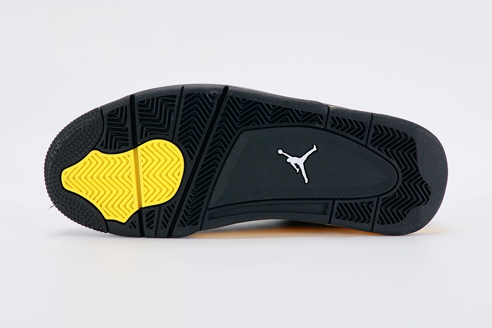 Air-jordan-4-retro-thunder-reps-4.webp Air Jordan 4 Retro Thunder 2023
