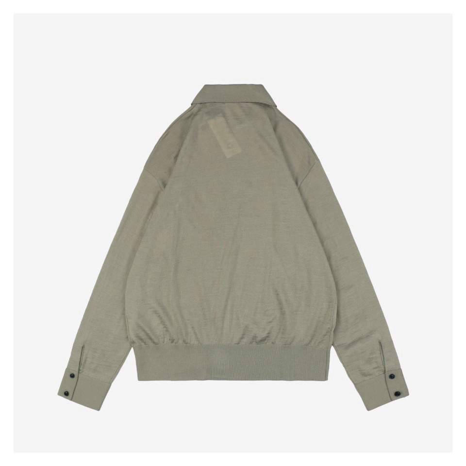 Ami-Embossed-Heart-Embroidery-Basic-Polo-Sweater-Green3.jpeg.webp Ami Embossed Heart Embroidery Basic Polo Sweater