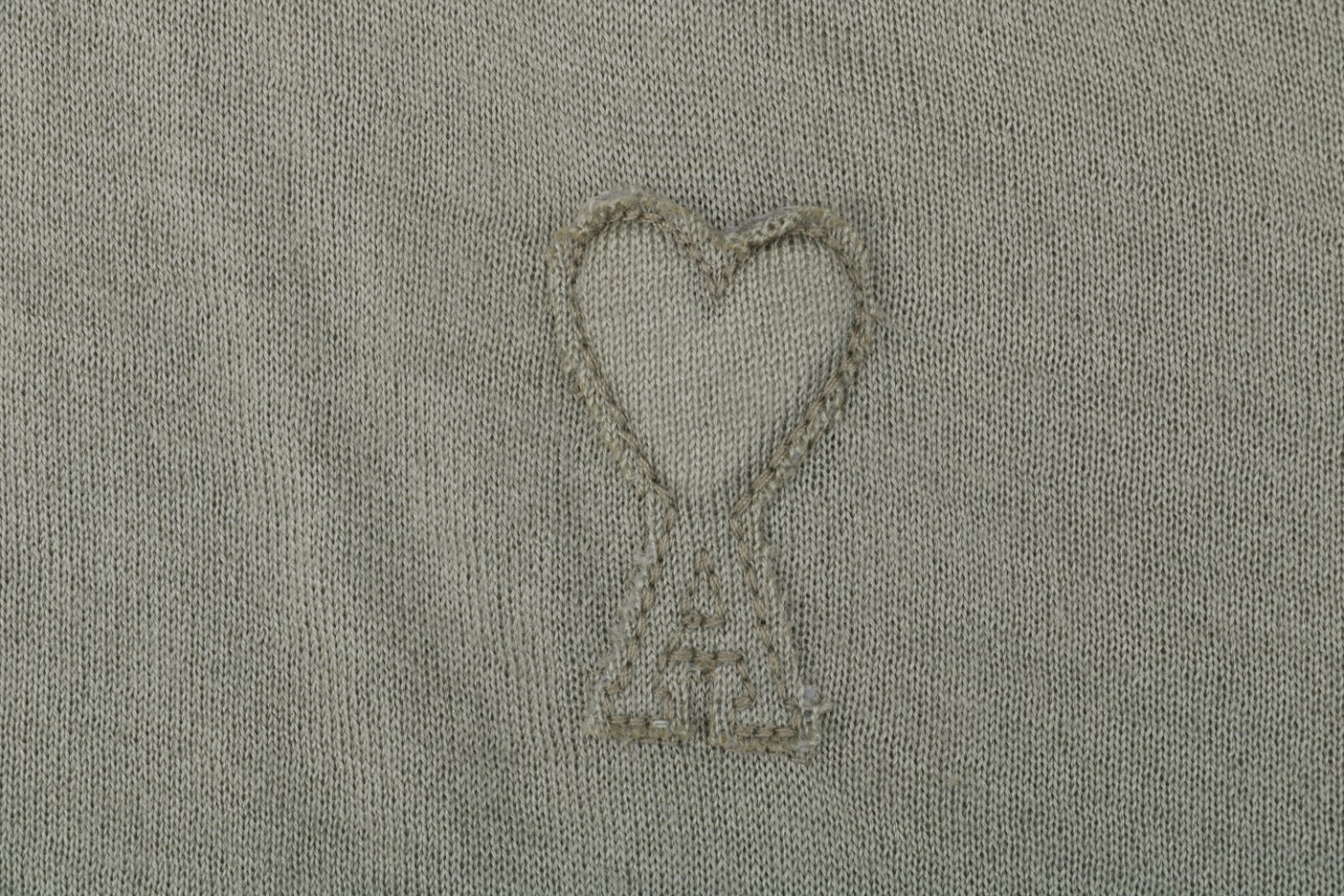 Ami-Embossed-Heart-Embroidery-Basic-Polo-Sweater-Green5.jpeg.webp Ami Embossed Heart Embroidery Basic Polo Sweater
