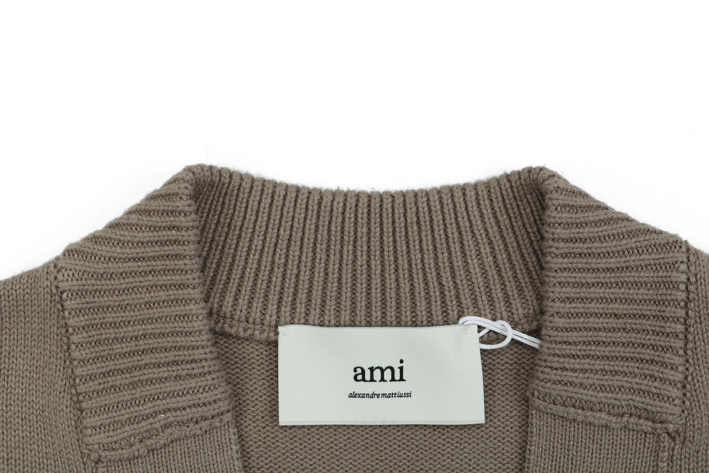 Ami-Playful-Letter-Embroidered-Knit-Cardigan6.jpeg.webp Ami Playful Letter Embroidered Knit Cardigan