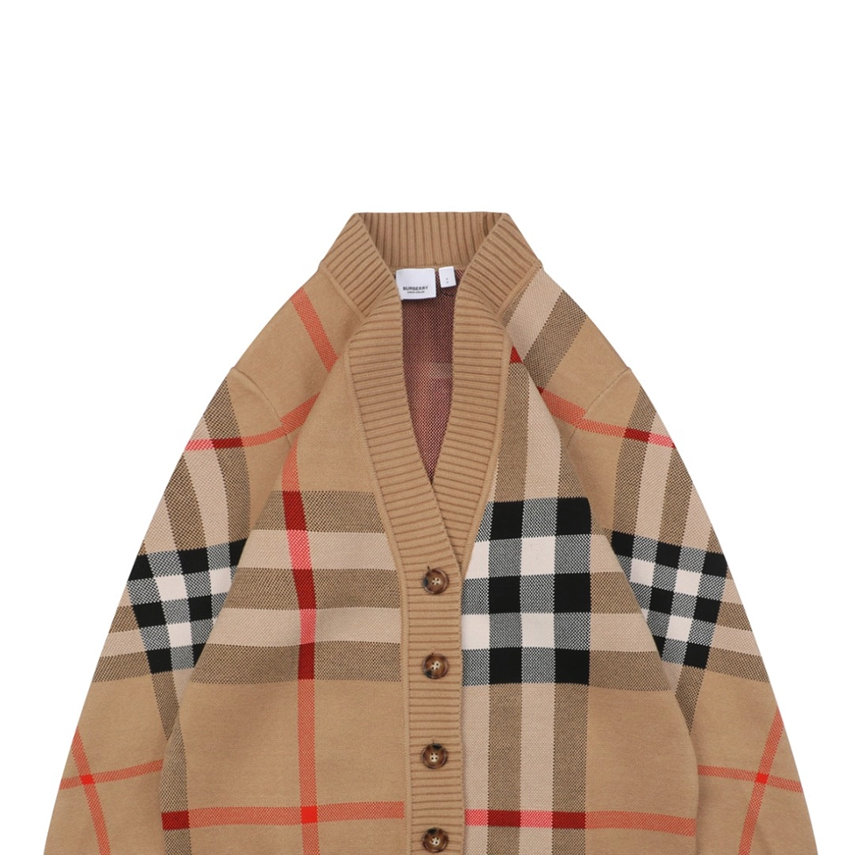 BBry-Oversized-Check-Wool-Cardigan-Light-Brown6.jpeg.webp Bbry Oversized Check Wool Cardigan Light Brown