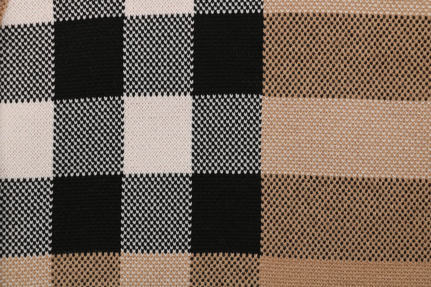 BBry-Oversized-Check-Wool-Cardigan-Light-Brown9.jpeg.webp Bbry Oversized Check Wool Cardigan Light Brown