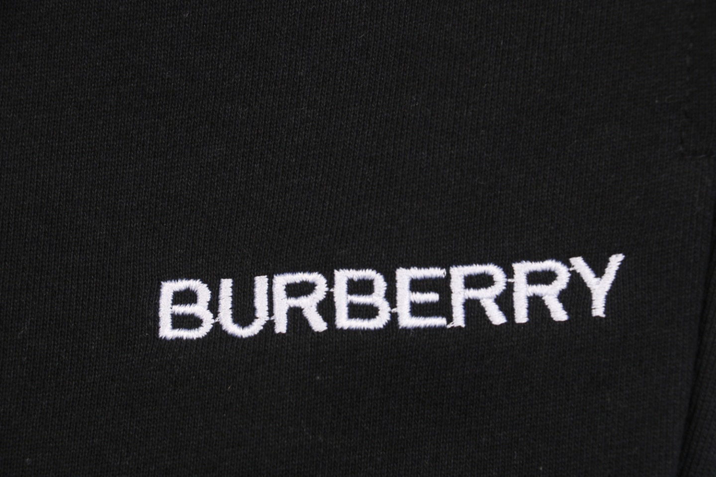 BBry-Small-Logo-Letter-Embroidered-Shorts6.jpeg-1.webp Bbry Small Logo Letter Embroidered Shorts