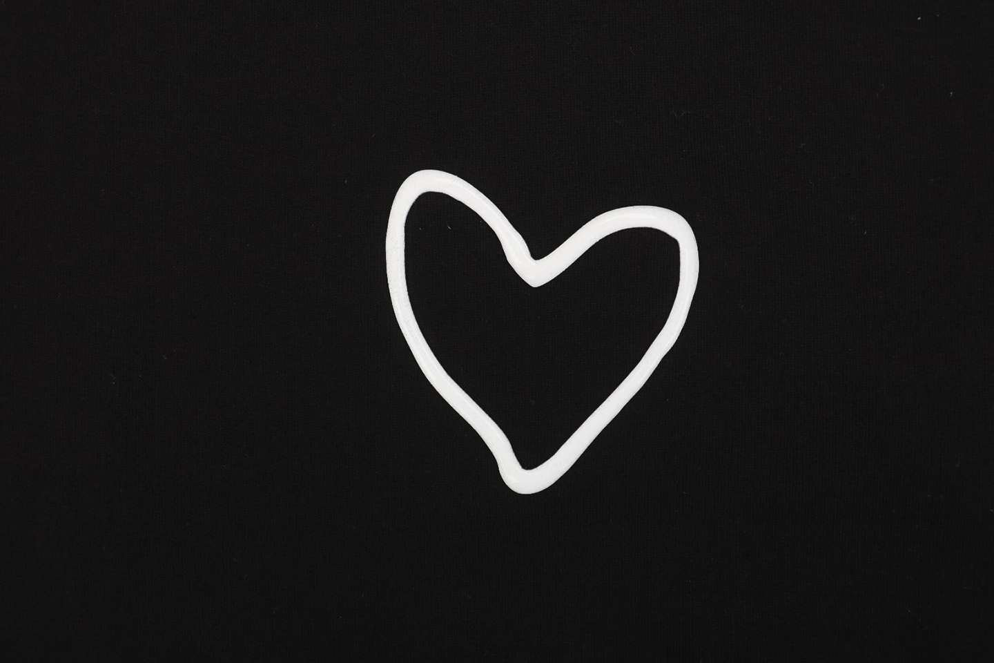 Balenciaga-Heart-Logo-Silicone-Printed-Hoodie8.jpeg.webp Blcg Heart Logo Silicone Printed Hoodie