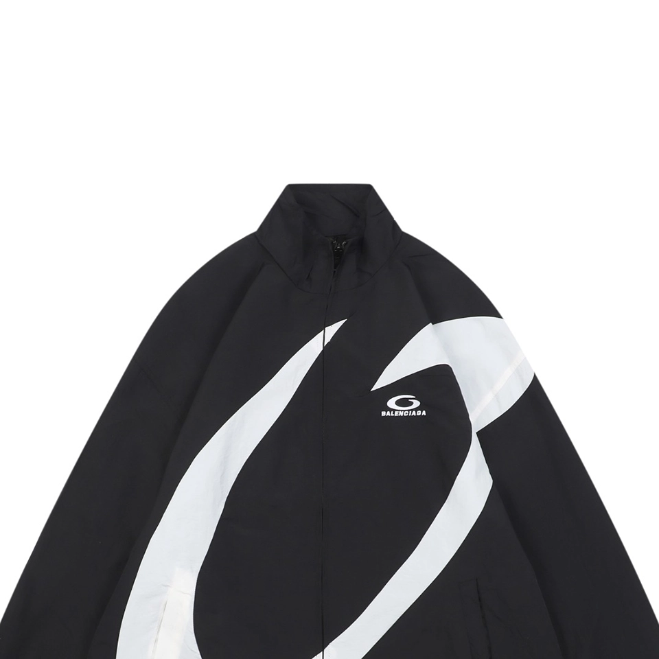 Balenciaga-Oversized-Circular-Panel-High-Neck-Jacket4.jpeg.webp Blcg Oversized Circular Panel High Neck Jacket