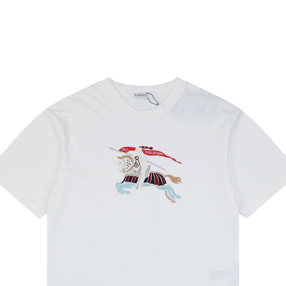 Burberry-Color-Equestrian-Knight-Embroidered-Washed-Cotton-T-Shirt2.jpg.webp Bbry Color Equestrian Knight Embroidered Washed Cotton T Shirt