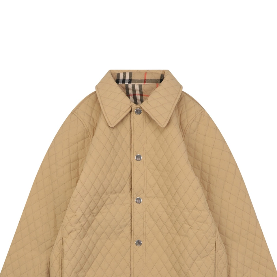 Burberry-Small-Quilted-Reversible-Jacket-–-Khaki6.jpeg.webp Bbry Small Quilted Reversible Jacket Khaki
