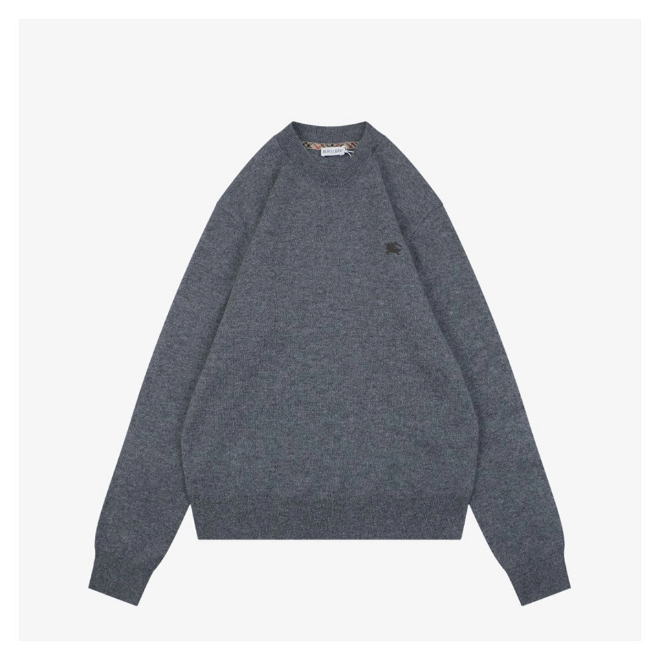 Bbry Tonal Equestrian Knight Embroidered Crewneck Sweater