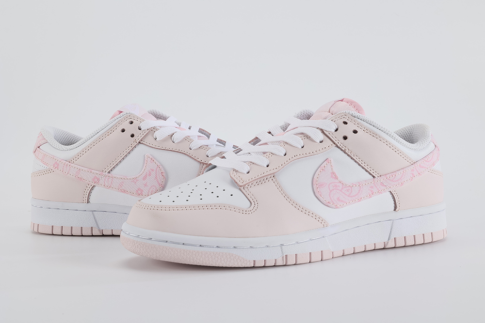 Dunk Low Pink Paisley – Image 2 Dunk Low Pink Paisley Replica