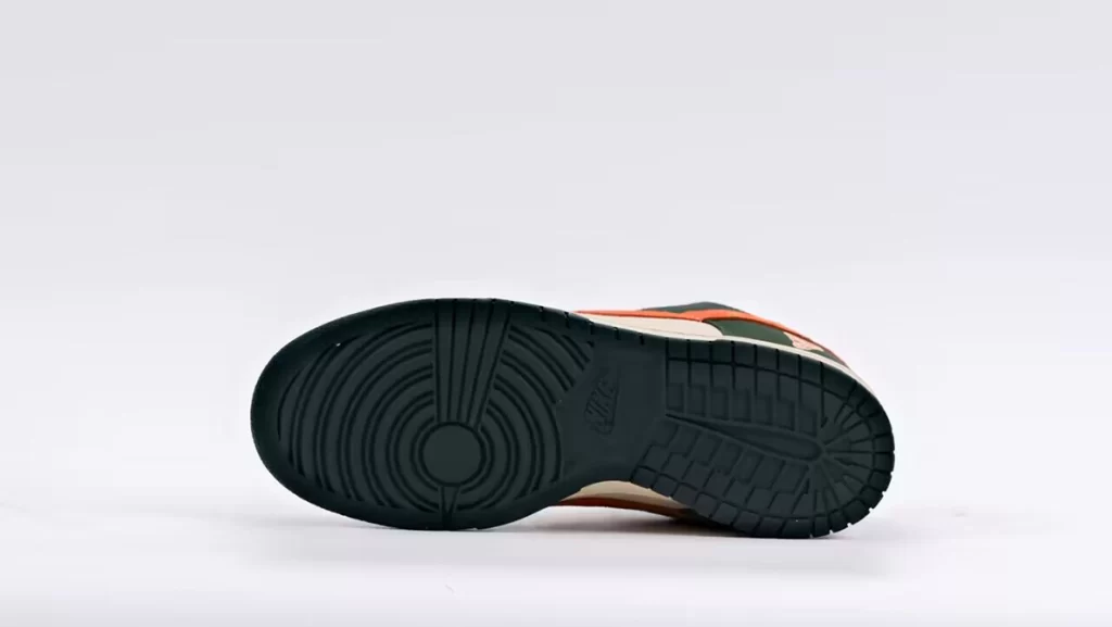 Dunk Low Pro Sb Eire – Image 4 Dunk Low Pro SB 'Eire' Replica