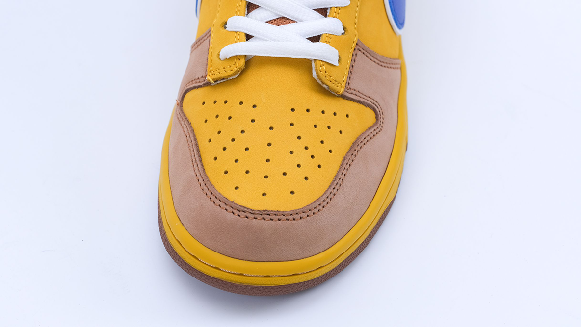 Dunk Low Sb Premium Newcastle Brown Ale