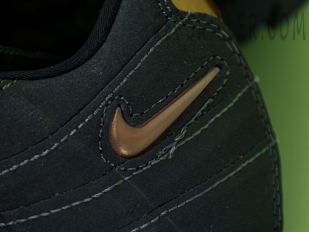 Central Cee X Nike Air Max 95 Black And Gold – Image 3 Central Cee X Nike Air Max 95 Black And Gold – Image 3