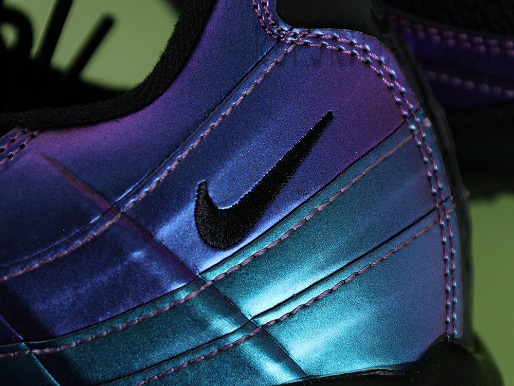 Nike Air Max 95 Tt Iridescent – Image 2 Nike Air Max 95 Tt Iridescent – Image 2