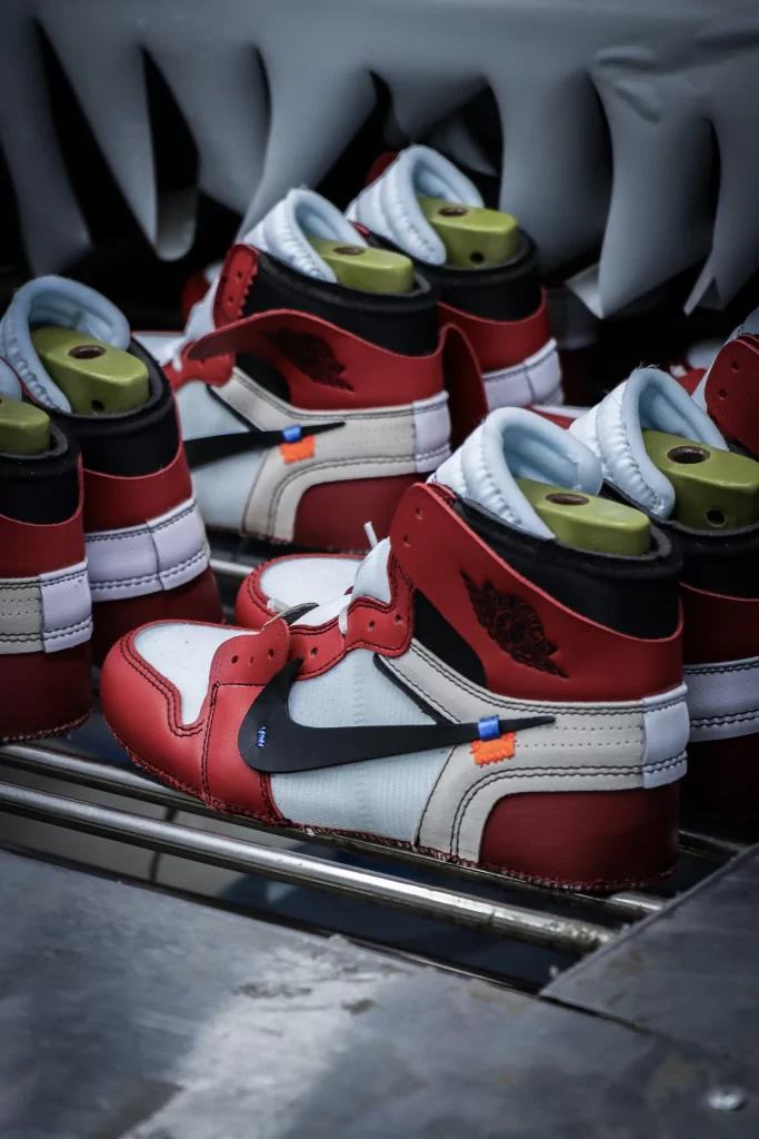 Off White X Air Jordan 1 Retro High Og Chicago – Image 2 Off-White x Air Jordan 1 Retro High OG 'Chicago' Replica