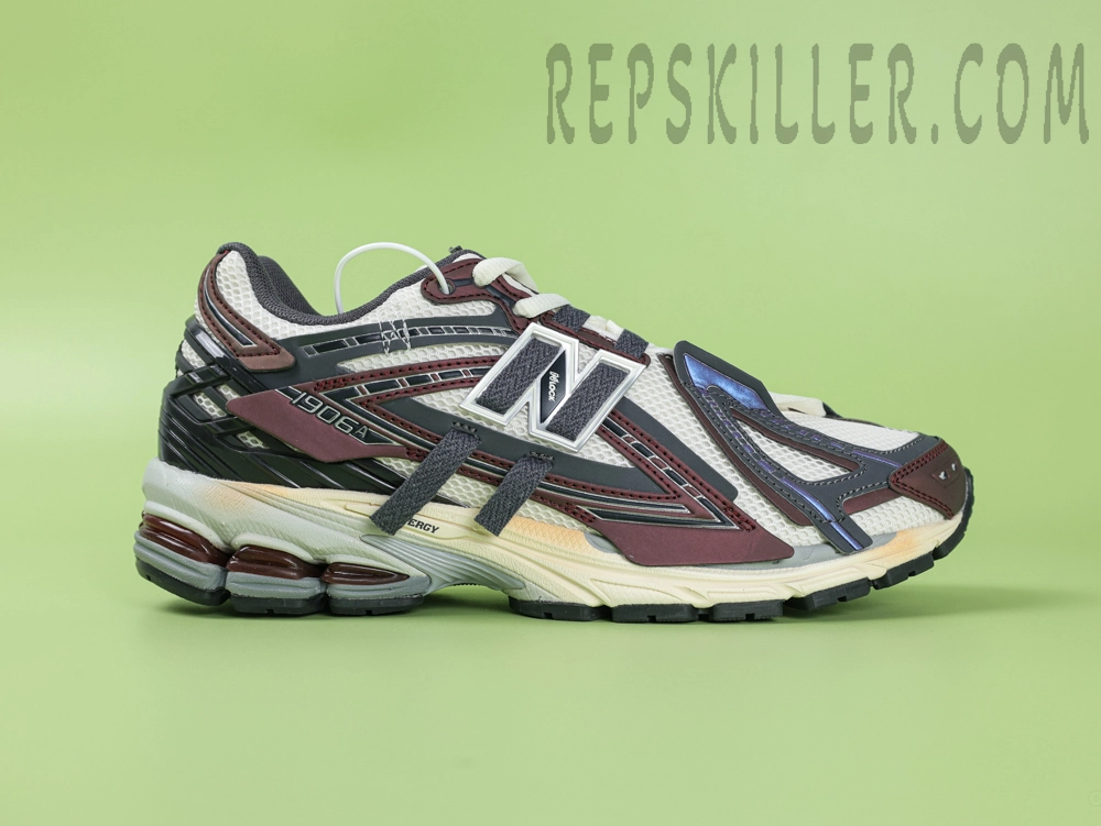 New Balance 1906R Brown