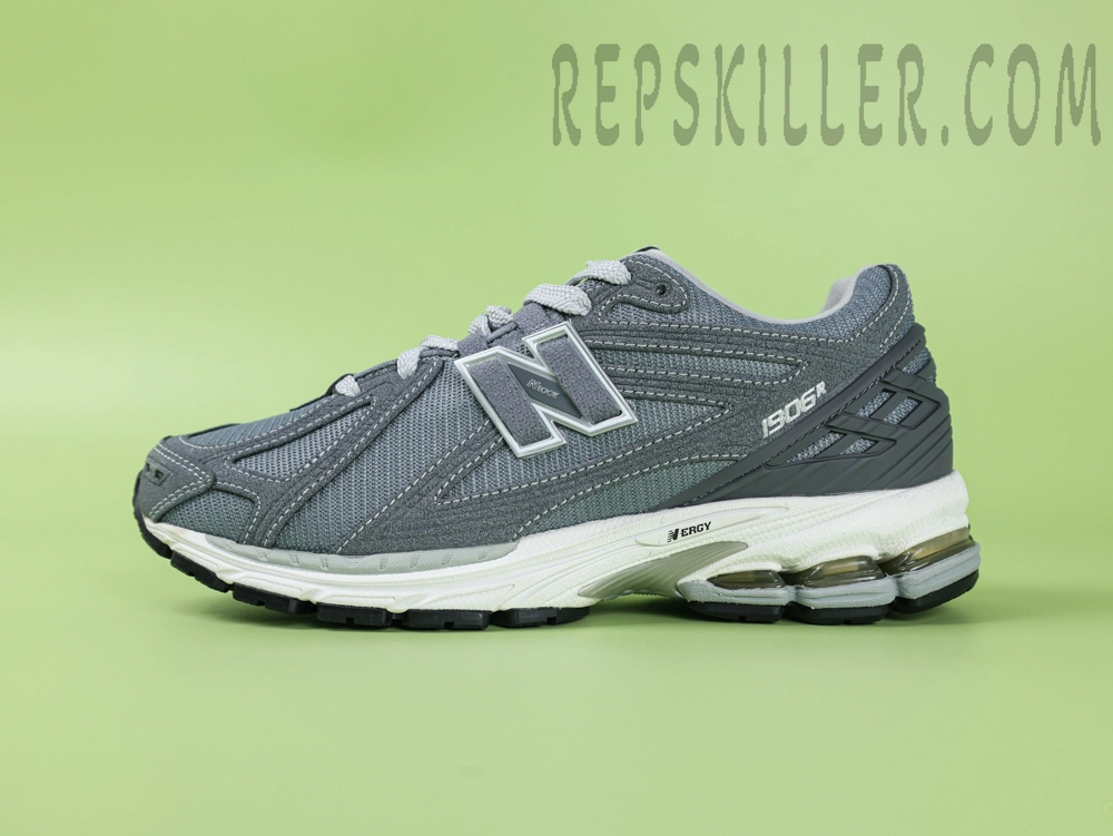 New Balance 1906R Titanium