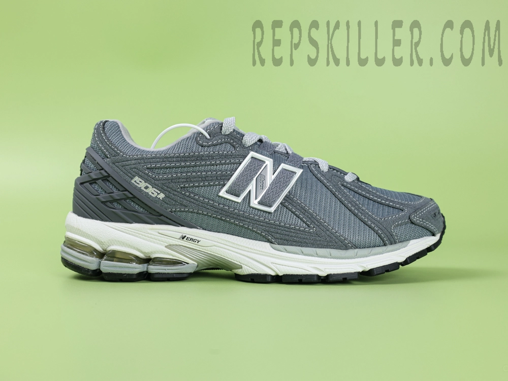 New Balance 1906R Titanium