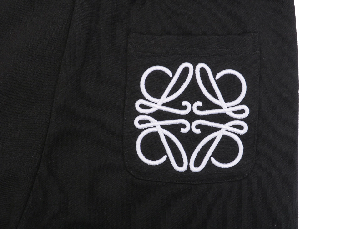 L Braided Webbing Floral Logo Embroidered Shorts