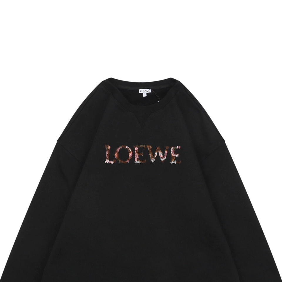 L-Gradient-Embroidered-Logo-Crewneck-Sweatshirt5.jpeg.webp L Gradient Embroidered Logo Crewneck Sweatshirt