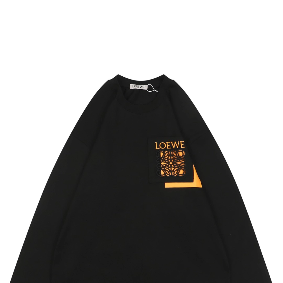 L Hollow Logo Pocket Detail Shirt