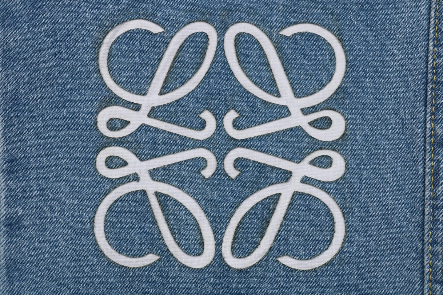 L Knee Logo Denim Pants