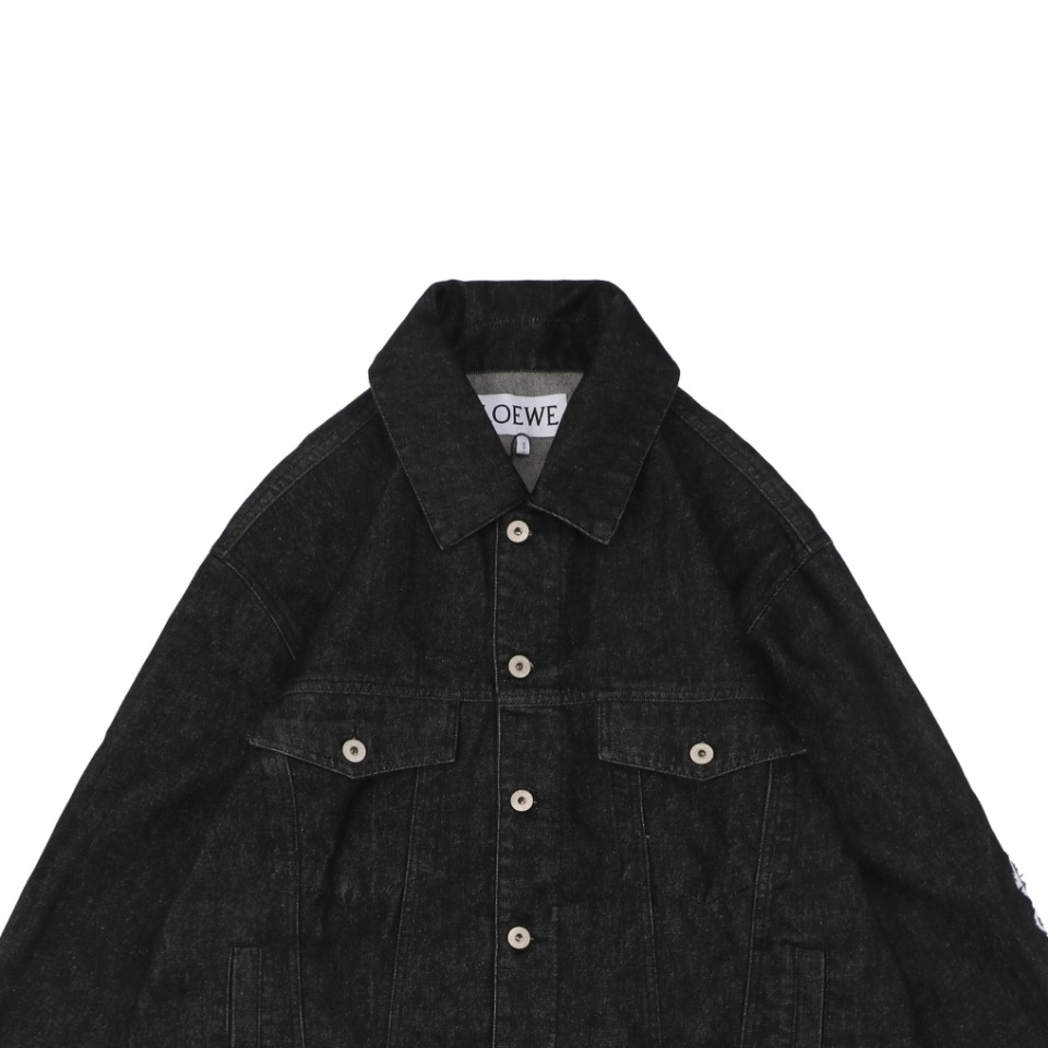 Loewe-Anagram-Embroidered-Sleeve-Denim-Jacket3.jpeg.webp L Anagram Embroidered Sleeve Denim Jacket