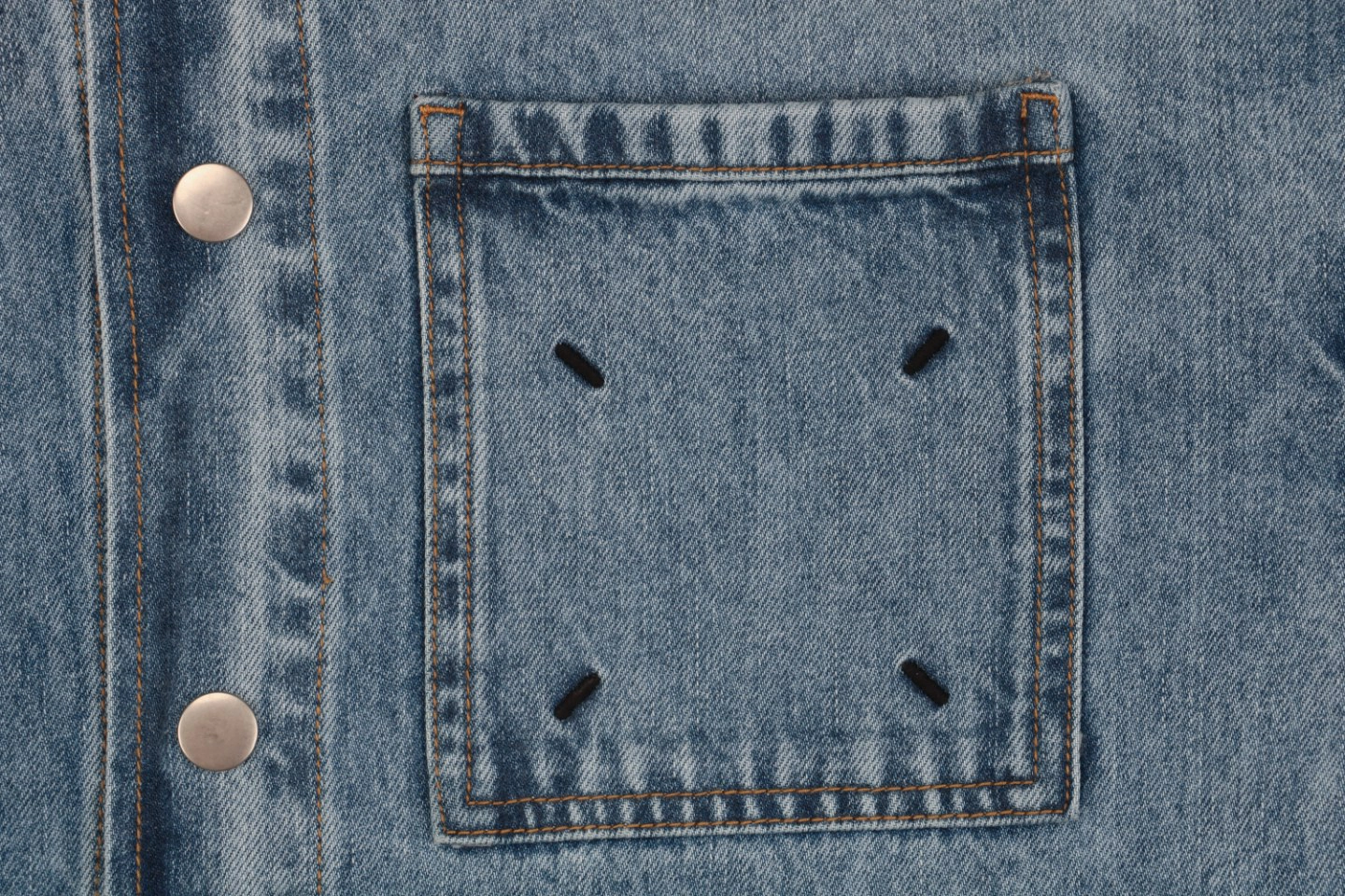 Maison-Margiela-Four-Stitch-Detail-Inverted-Lettering-Denim-Jacket4.jpeg.webp Maison Margiela Four Stitch Detail Inverted Lettering Denim Jacket