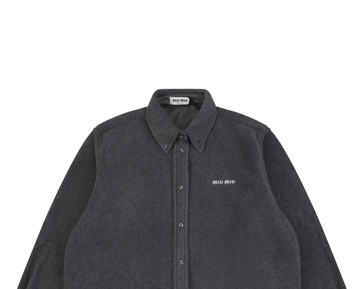 Miu-Miu-Logo-Embroidered-Suede-Finish-Shirt-Jacket6.jpeg.webp Mm Logo Embroidered Suede Finish Shirt Jacket