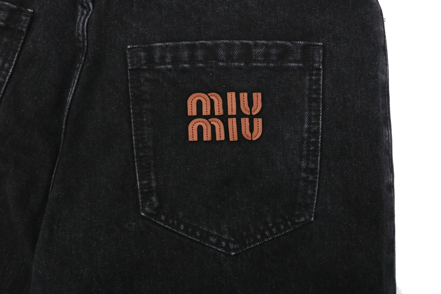 Miu-Miu-Logo-Panel-Denim-Trousers2.jpeg.webp Mm Logo Panel Denim Trousers