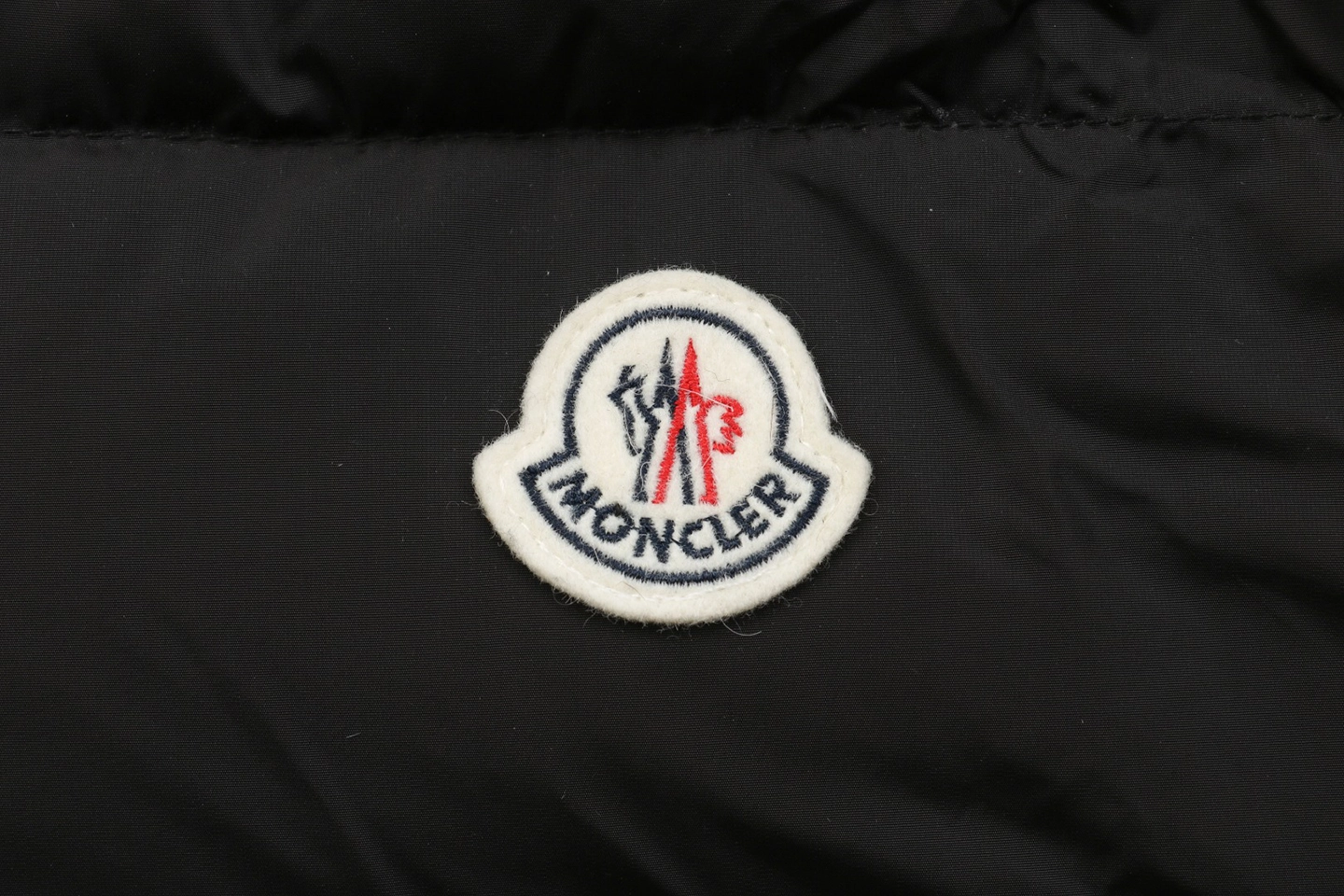 Moncler-Avoce-Short-Slim-Fit-Hooded-Down-Jacket12.jpeg.webp Mxxcler Avoce Short Slim Fit Hooded Down Jacket