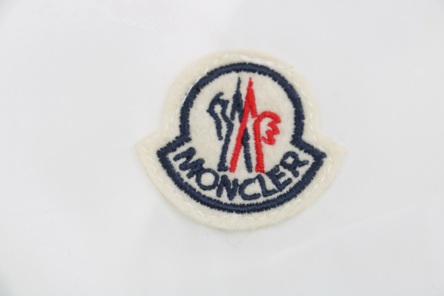 Moncler-Grimpeurs-Lightweight-Hooded-Windbreaker7.jpeg.webp Mxxcler Grimpeurs Lightweight Hooded Windbreaker