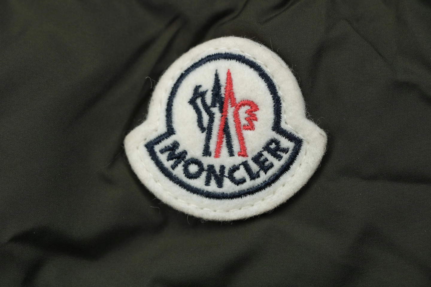 Mxxcler Ribbed Panel Arm Logo Hooded Down Jacket Mt 188