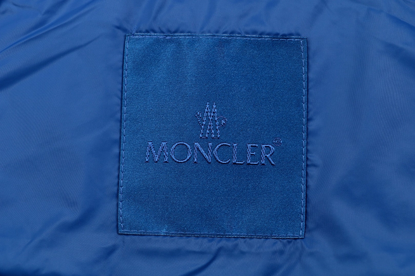 Mxxcler-Longue-Saison-Blue-Puffer-Badge-Down-Vest1.jpeg.webp Mxxcler Longue Saison Blue Puffer Badge Down Vest