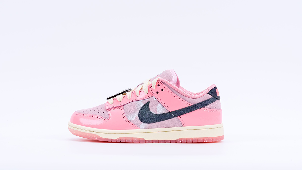 NK-Dunk-Low-Lx-Barbie2webp4.webp Dunk Low Lx Barbie
