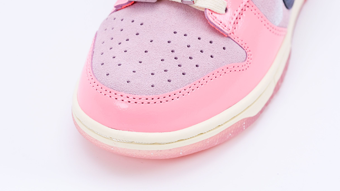NK-Dunk-Low-Lx-Barbie7webp9.webp Dunk Low Lx Barbie