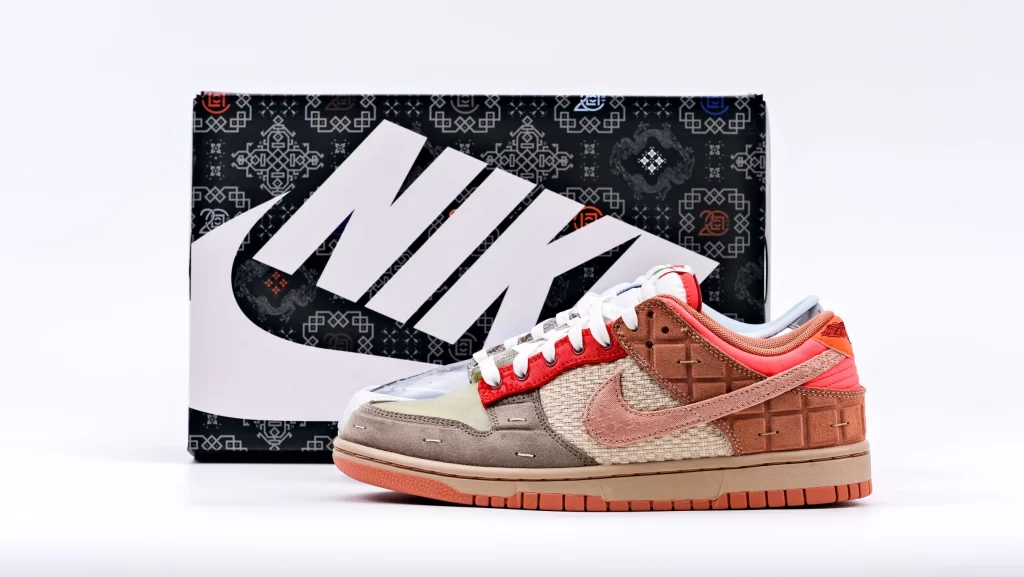 Clot X Dunk Low Sp What The – Image 1 CLOT x Dunk Low SP 'What The' With Trading Card Replica