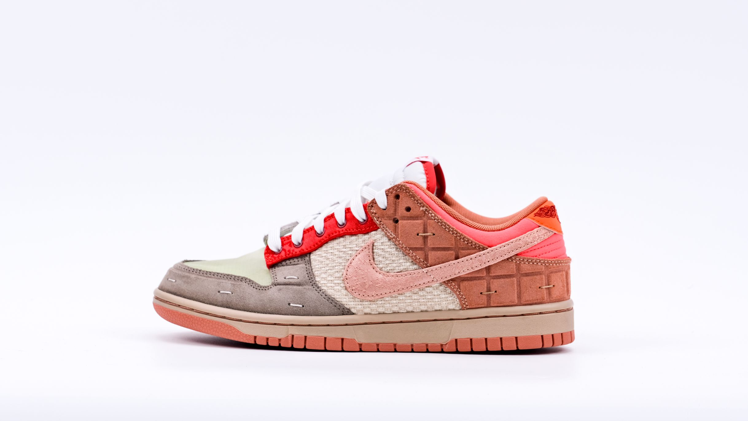 NK-Dunk-Low-SP-What-The-CLOT3.webp Clot X Dunk Low Sp What The