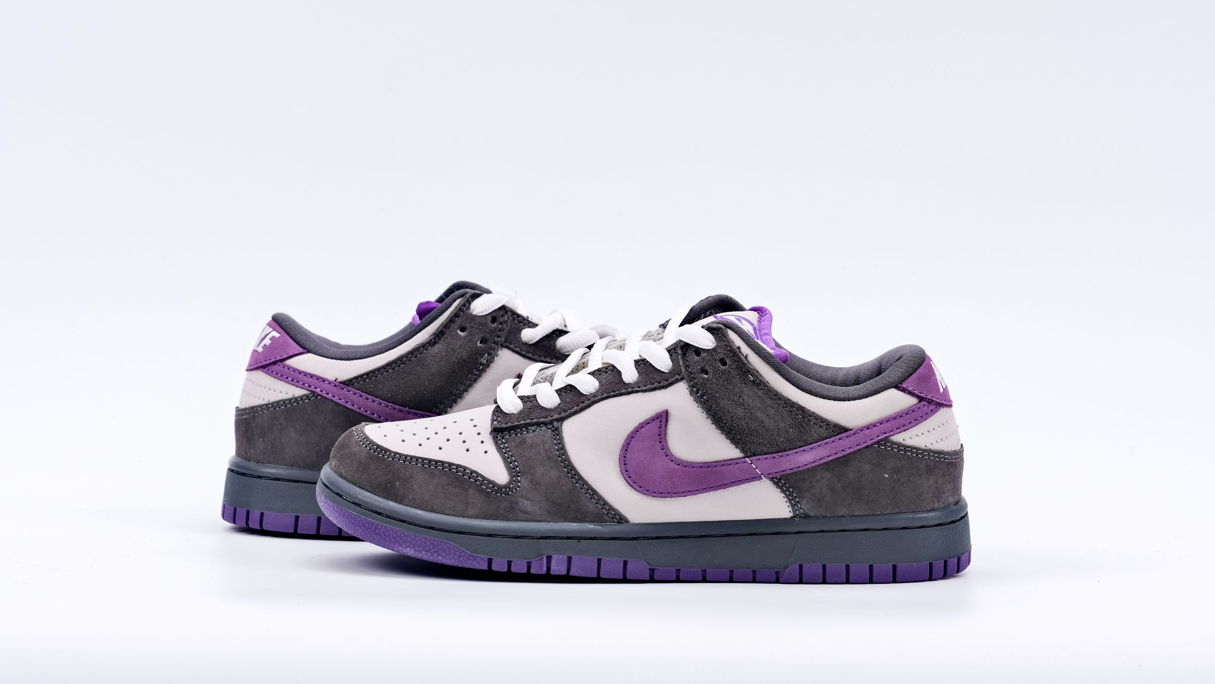 NK-SB-Dunk-Low-Purple-Pigeon3.webp Dunk Low Pro Sb Purple Pigeon