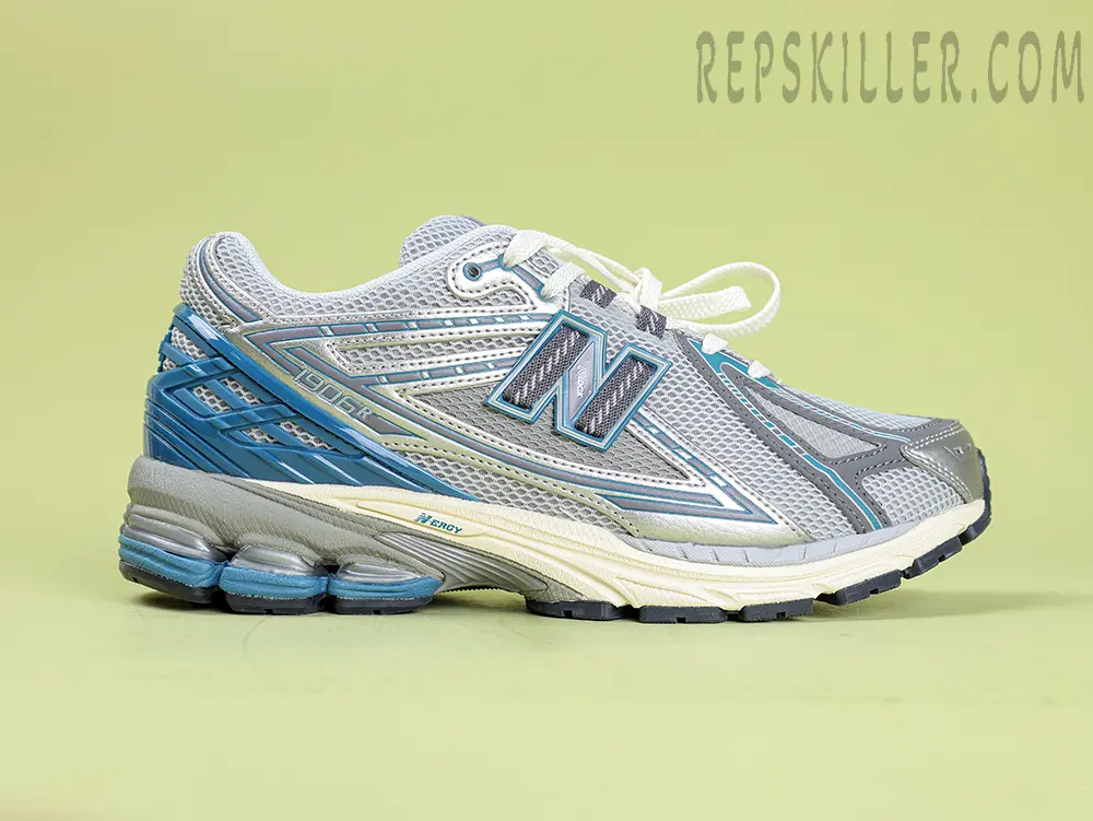 New Balance 1906R Silver Metalic